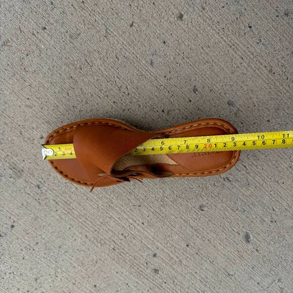 BORN WOMEN'S LEATHER WEDGE SLIP ON SANDALS BROWN SIZE 6 / 36.5 - Picture 12 of 16